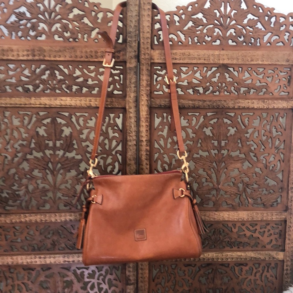 Classic Dooney crossbody bag.